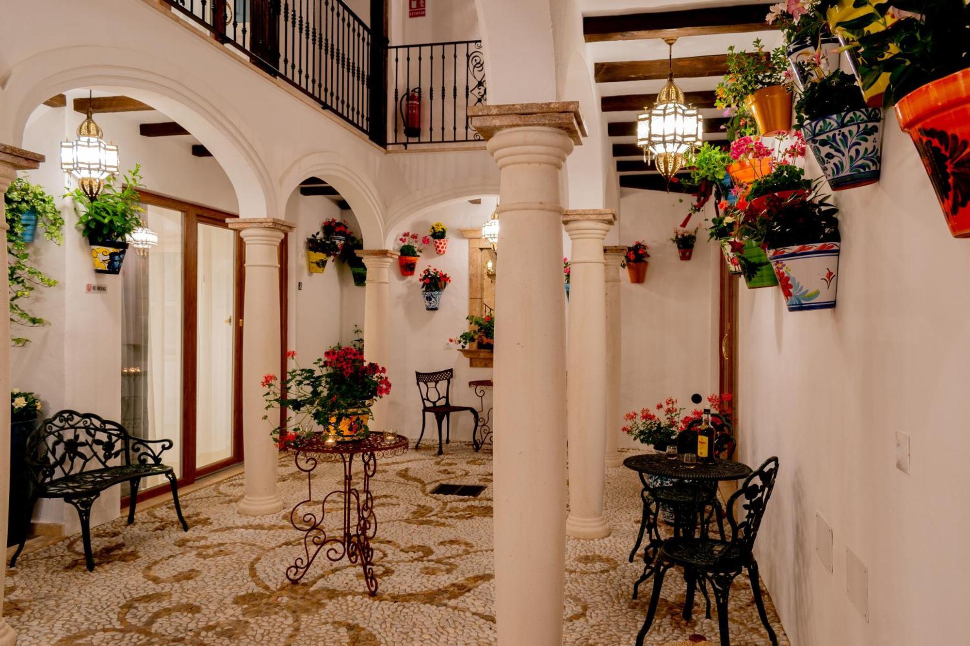 Casa Del Patio - Boutique Apartments (Adults Only) Estepona Ngoại thất bức ảnh