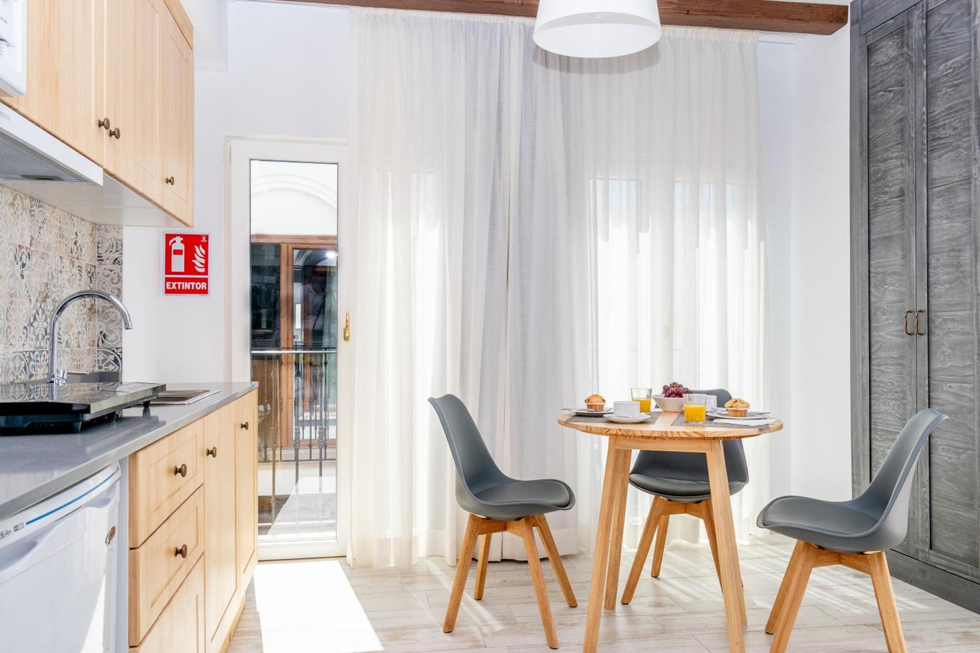 Casa Del Patio - Boutique Apartments (Adults Only) Estepona Ngoại thất bức ảnh