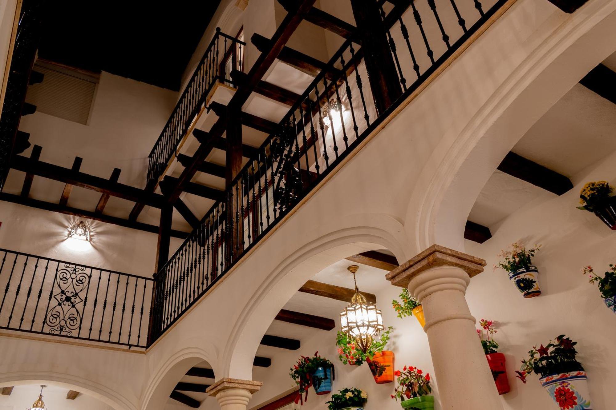 Casa Del Patio - Boutique Apartments (Adults Only) Estepona Ngoại thất bức ảnh