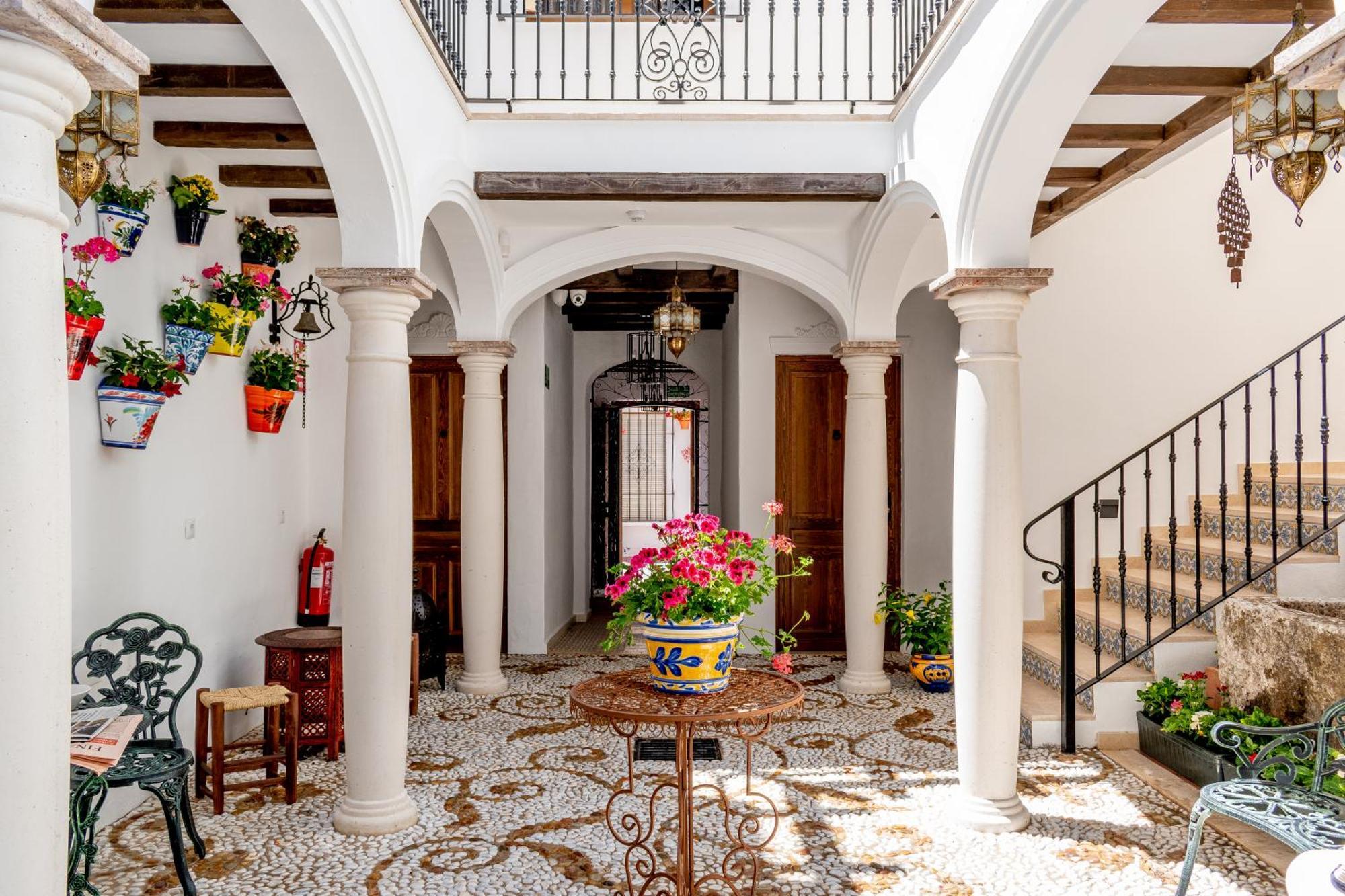 Casa Del Patio - Boutique Apartments (Adults Only) Estepona Ngoại thất bức ảnh